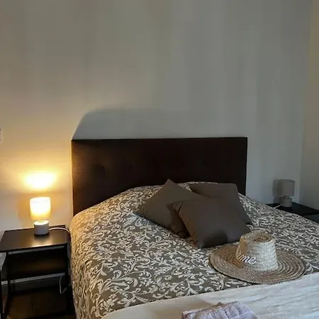 Very In Duplex Center * Λυών
